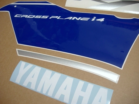 Yamaha YZF-R1 2014 with White/Blue Replica Decal