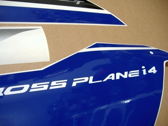 Yamaha YZF-R1 2014 with White/Blue Vinyl-Sticker
