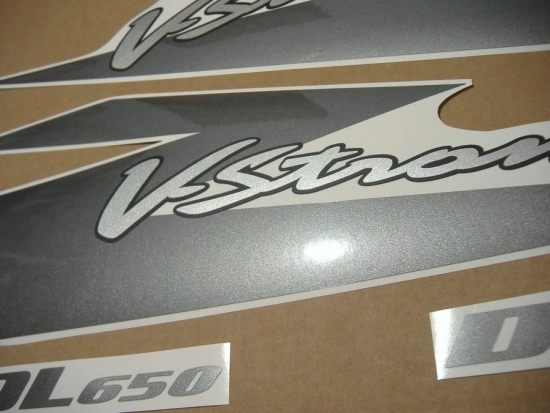 Suzuki DL650 V-STROM 2005 - Black - Sticker-Decals