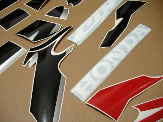 Honda CBR 600 F3 1997 with Red/Black Vinyl-Sticker