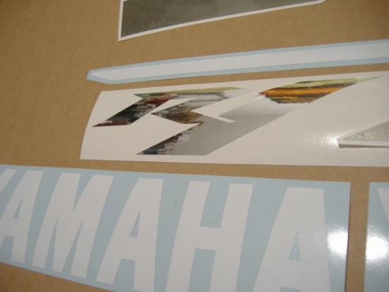 Yamaha YZF-R1 2013 with Blue Replica Decal