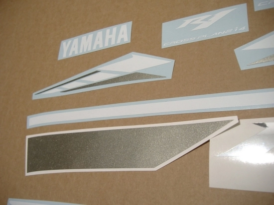Yamaha YZF-R1 2013 with Blue Vinyl-Sticker