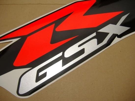 Suzuki GSX-R 750 2002 mit Rot/Silber Motorrad Dekor