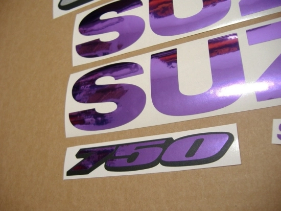 Restoration Sticker for Suzuki GSX-R 750 Universal in Chrome Purple