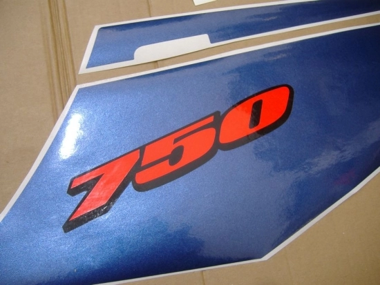 Suzuki GSX-R 750 2004 - White/Blue - Sticker-Decals