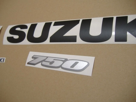 Suzuki GSX-R 750 2010 with Brown Replica Decal