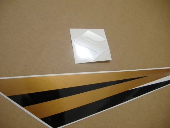 Suzuki Hayabusa 2009 with Gold/Black Replica Decal