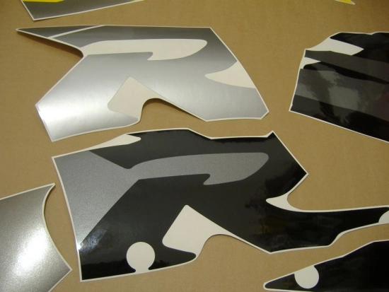 Honda CBR 919RR 1996 with Black/Grey/Yellow Vinyl-Sticker