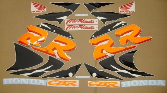 Honda CBR 919RR 1999 with Green Replica Decal