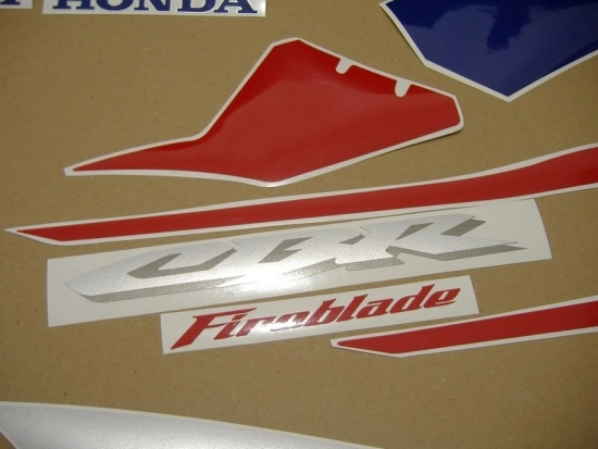 Honda CBR 1000RR 2005 with Red/Blue/Silver EU Vinyl-Sticker