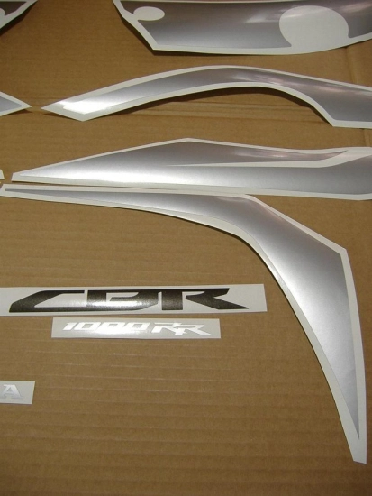 Honda CBR 1000RR 2009 with White Vinyl-Sticker