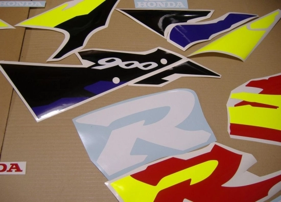 Honda CBR 919RR 1996 mit Rot/Weiß/Gelb Motorrad Dekor