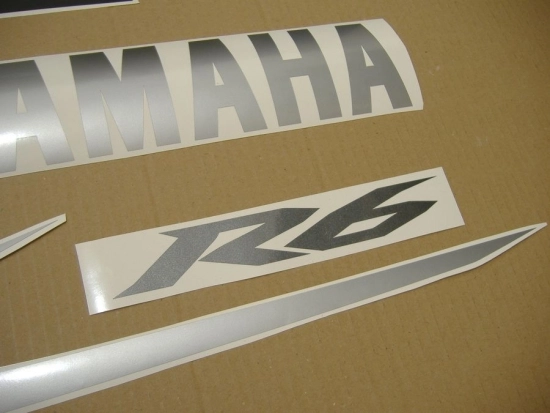 Yamaha YZF-R6 2004 - Grey/Black - Sticker-Decals