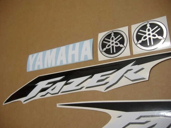 Yamaha FZS600 Fazer 2002 with Blue Replica Decal