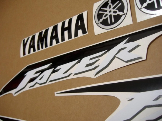Yamaha FZS600 Fazer 2002 - Silver - Sticker-Decals