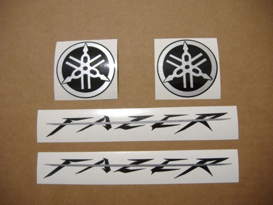 Yamaha FZ6 Fazer 2006 mit Rot Motorrad Dekor