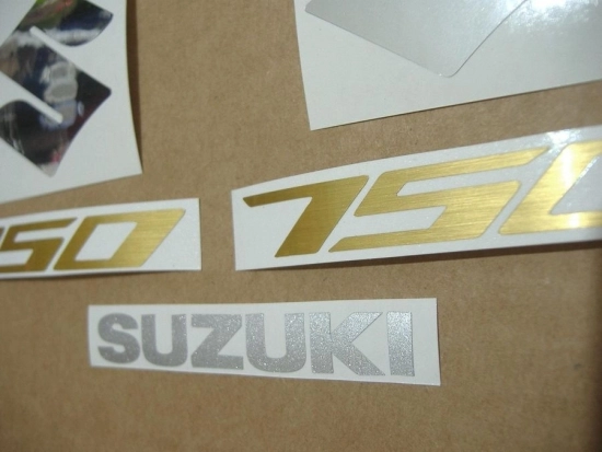Suzuki GSR 750 2012 - Black - Sticker-Decals