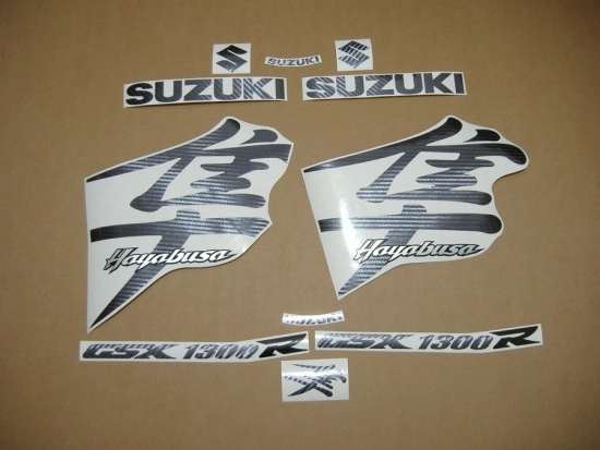 Suzuki Hayabusa 1999-2007 in Carbon mit Aufkleber-Dekor