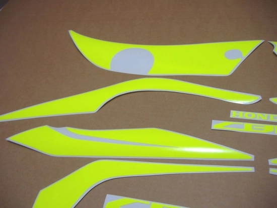Honda CBR 1000RR 2008-2011 with Neon-Yellow Vinyl-Sticker
