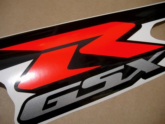 Suzuki GSX-R 750 2004-2005 mit Rot/Schwarz Motorrad Dekor