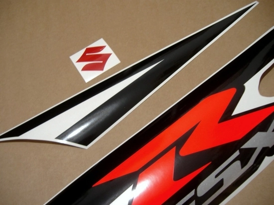 Suzuki GSX-R 750 2004-2005 - Rot/Schwarz - Custom-Aufkleber-Dekor