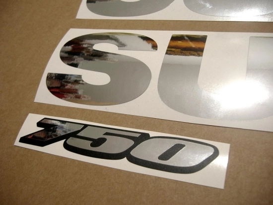 Restauration Aufkleber-Set für Suzuki GSX-R 750 Universal in Chrome Silber