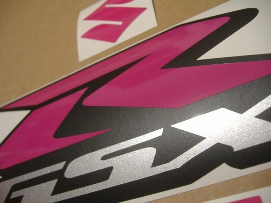 Restoration Sticker for Suzuki GSX-R 750 Universal in Pink