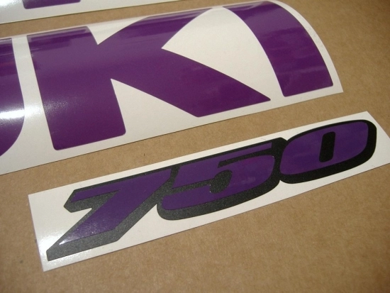 Restoration Sticker for Suzuki GSX-R 750 Universal in Purple