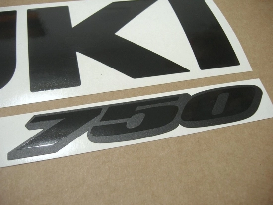 Restoration Sticker for Suzuki GSX-R 750 Universal in Stealth