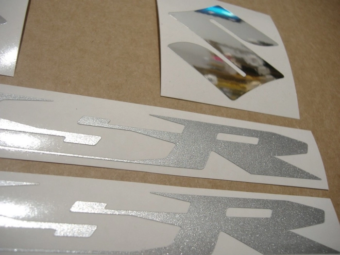 Suzuki GSR 600 2009 with Grey Replica Decal