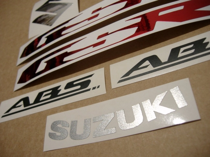 Suzuki GSR 600 2010 with Matte black Vinyl-Sticker