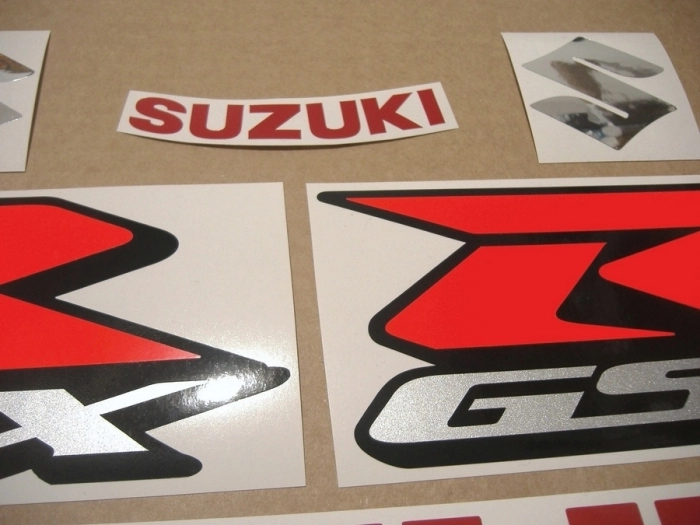 Suzuki GSX-R 600 2017 with Black Replica Decal