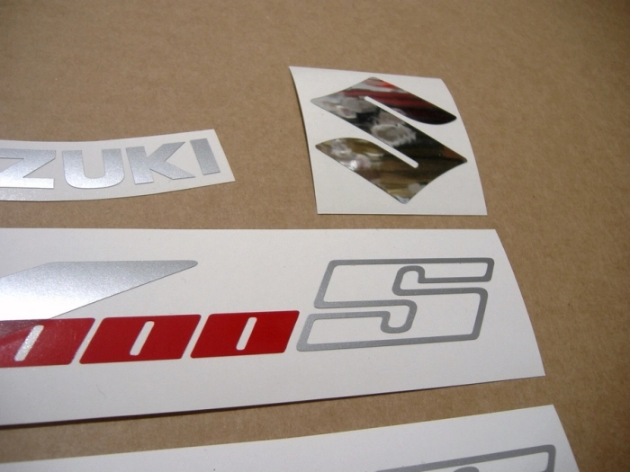 Suzuki SV 1000S 2007 with Black Vinyl-Sticker