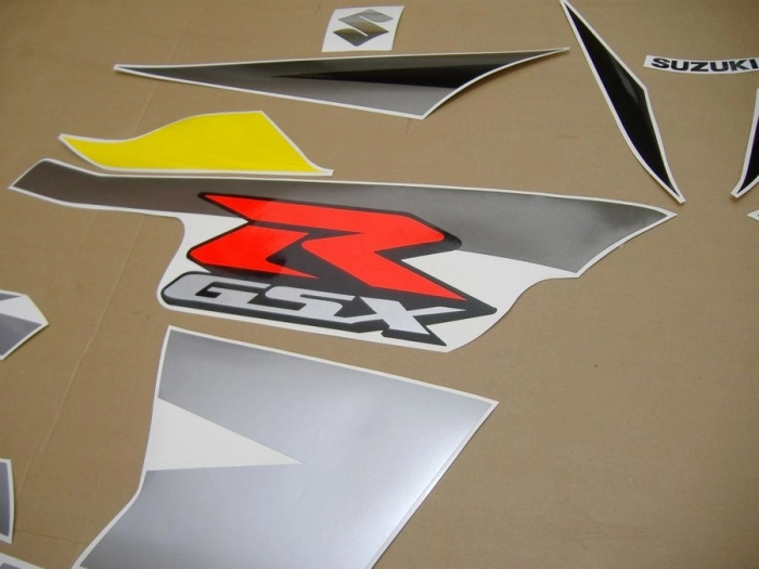 Restoration Sticker for Suzuki GSX-R 750 2004 in Yellow/Black