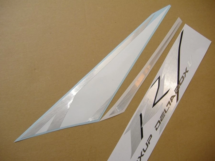 Restoration Sticker for Yamaha YZF-R1 2004 in Blue