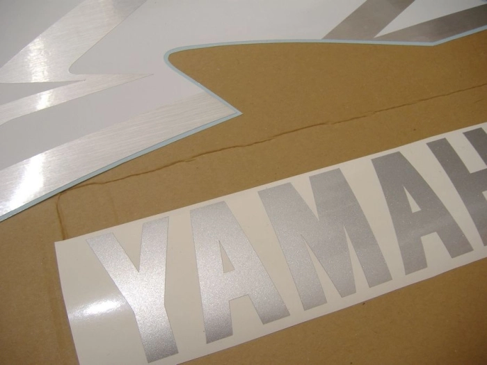 Yamaha YZF-R1 2004 with Blue Replica Decal