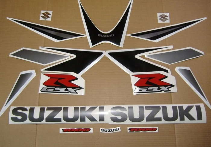Suzuki GSX-R 1000 2006 with Black/Grey Vinyl-Sticker