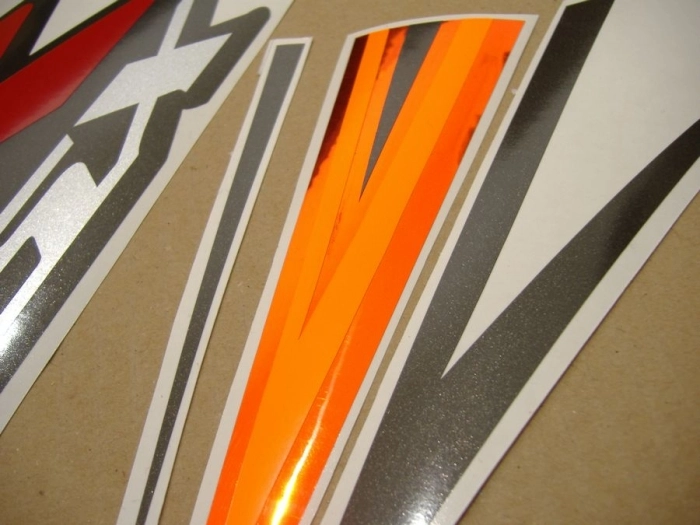 Suzuki GSX-R 1000 2007 with Orange/Black Vinyl-Sticker