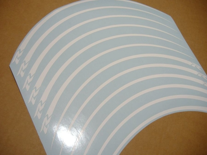 Suzuki GSX-R 1000 2014 with White/Blue/Black Replica Decal