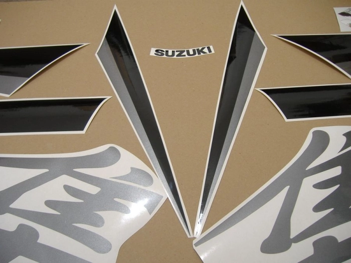 Suzuki Hayabusa 2006 - Burgunder/Schwarz - Aufkleber-Dekor