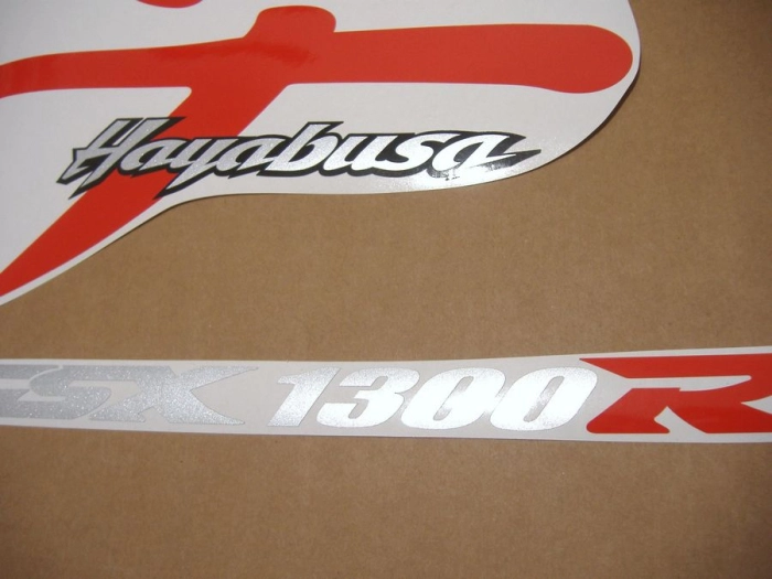 Suzuki Hayabusa 2007 with Red Vinyl-Sticker