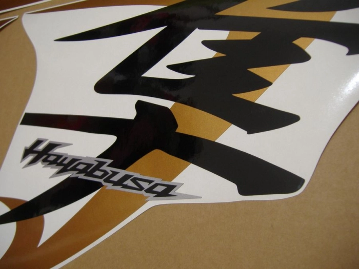 Suzuki Hayabusa 2009 with Gold/Black Vinyl-Sticker