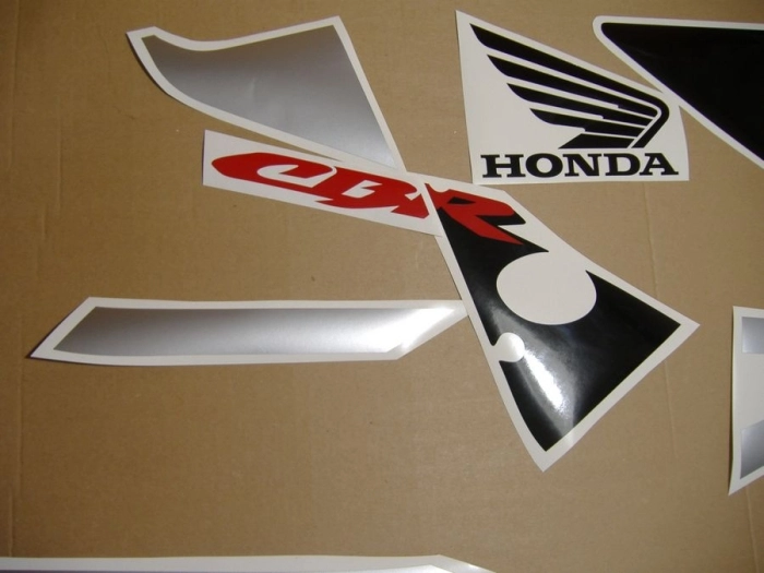 Honda CBR 954RR 2002 mit Silber Motorrad Dekor