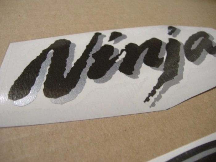 Kawasaki ZX-12R 2004 - Rot - Aufkleber-Dekor