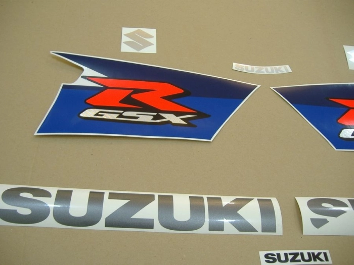Suzuki GSX-R 1000 2010 with White/Black Replica Decal