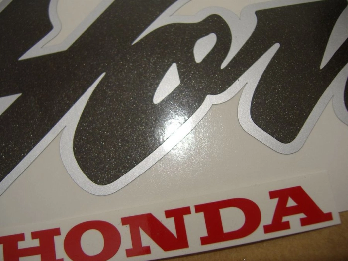Honda CB 600F Hornet 2000 with Black Vinyl-Sticker