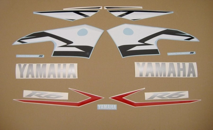 Yamaha YZF-R6 2004 with Red Replica Decal