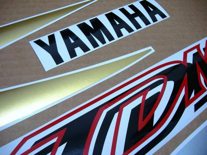 Yamaha TDM 850 1999 with Gold/Silver Vinyl-Sticker