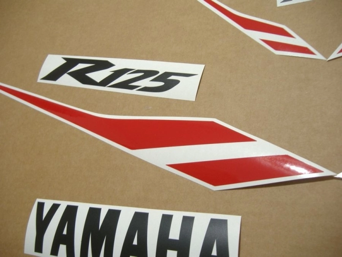 Yamaha YZF-R125 2012 with Black Vinyl-Sticker