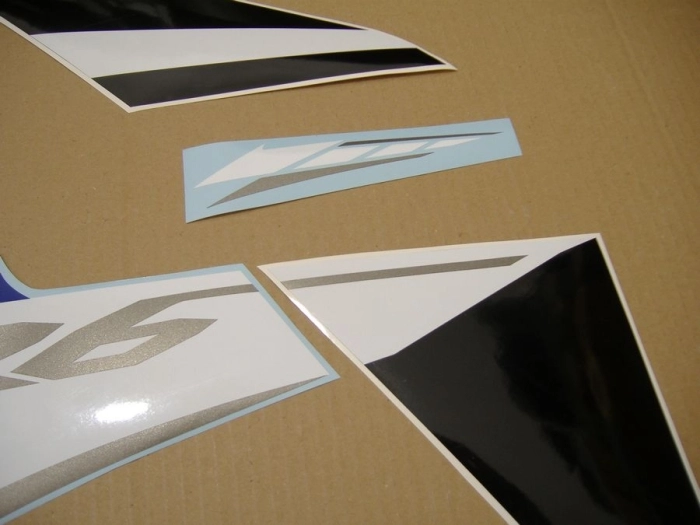Yamaha YZF-R6 2008 with Blue AU Vinyl-Sticker